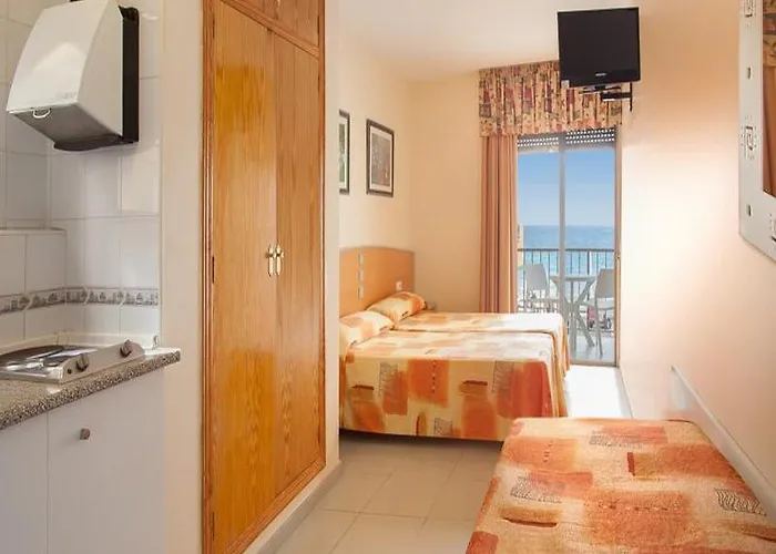 Estudios Rh Sol Hotel